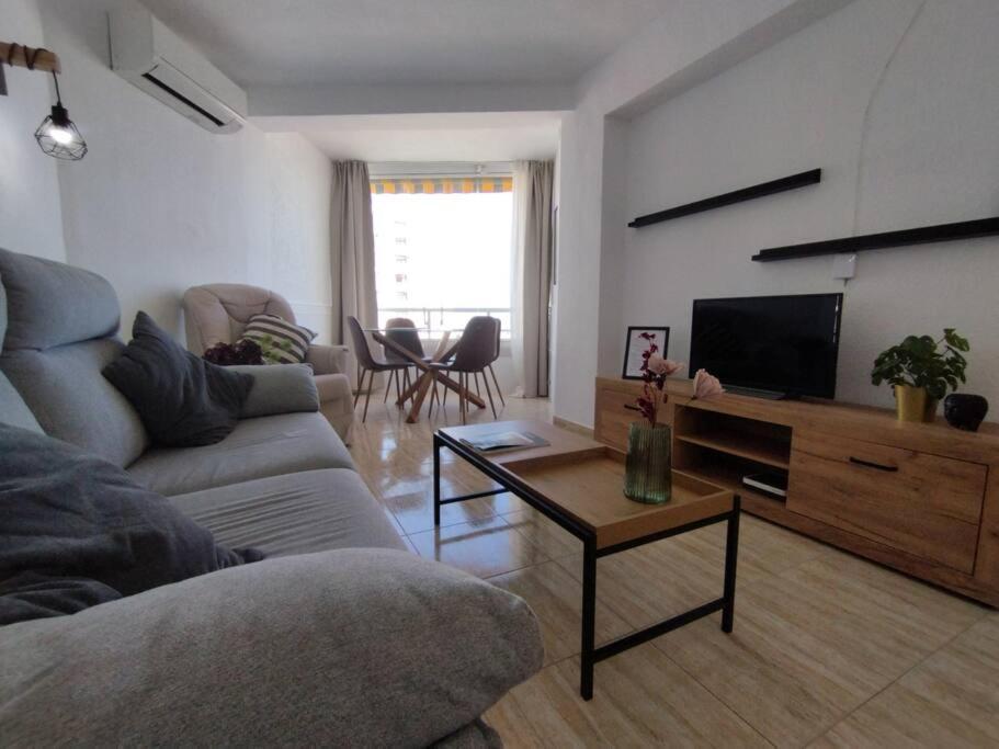 Love Rent4 Malaga Tamarindo ベナルマデナ エクステリア 写真